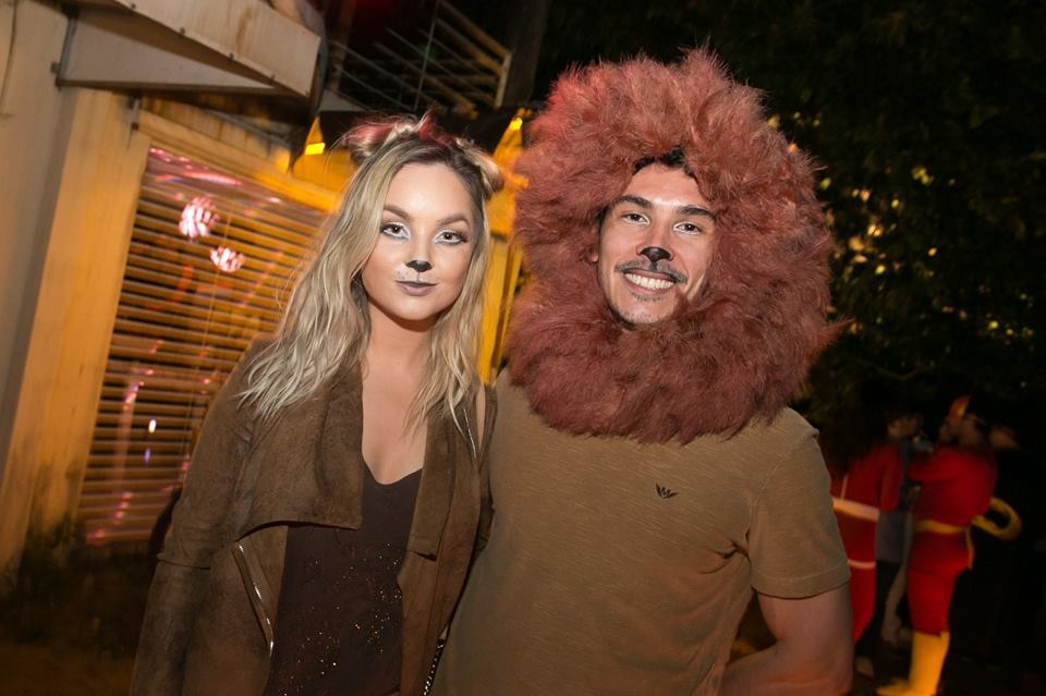 fantasia de casal para o carnaval leão e leoa