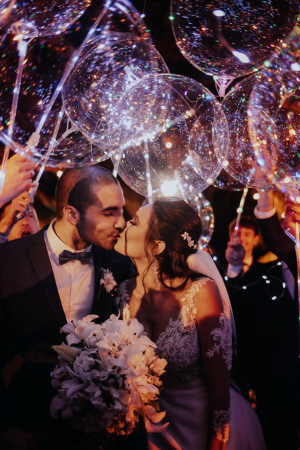 cerimonia ao ar livre, casamento embaixo de árvores, luzinhas de casamento, fotografia leonardo furtado, casamento no rio grande do sul