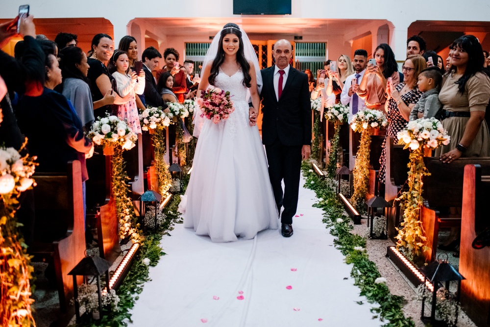 Casamento rústico chique com cerimônia na Igreja {Josiane & Rafael}